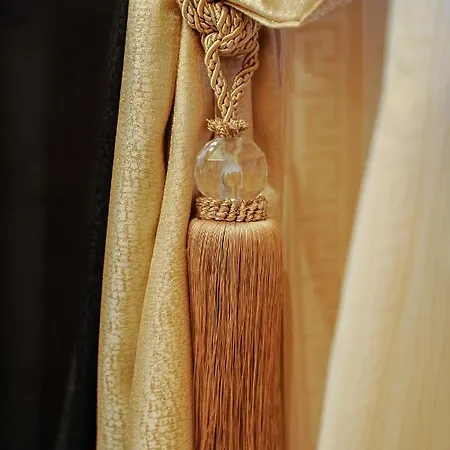 President I Apartment *