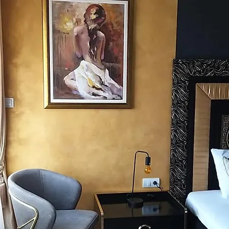 President I Apartment *